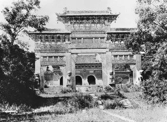Grab des Kaisers Qing Taizong und der heilige Pfad in Moukden, China